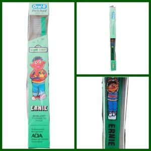 VTG Sesame Street Ernie oral b preschool toothbrush extra soft Movie Prop NOS